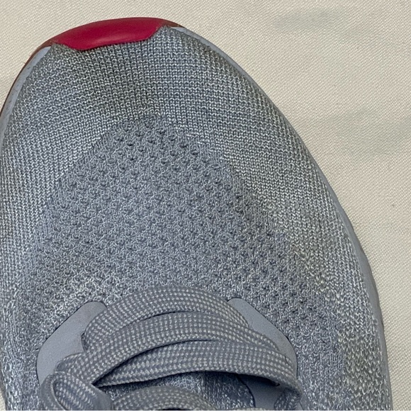 Nike Epic React Women's Flyknit 2 Running Sneakers - Picture 8 of 10